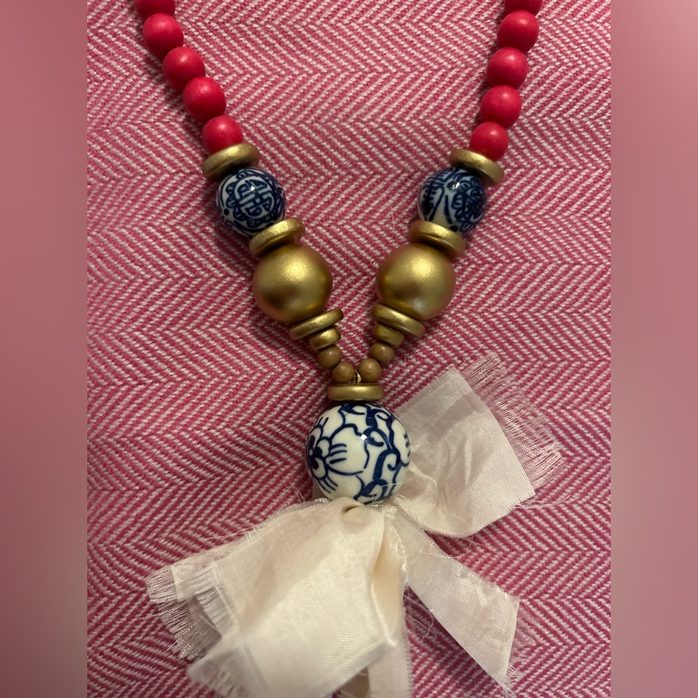 Chinoiserie tassel necklace pink blue white